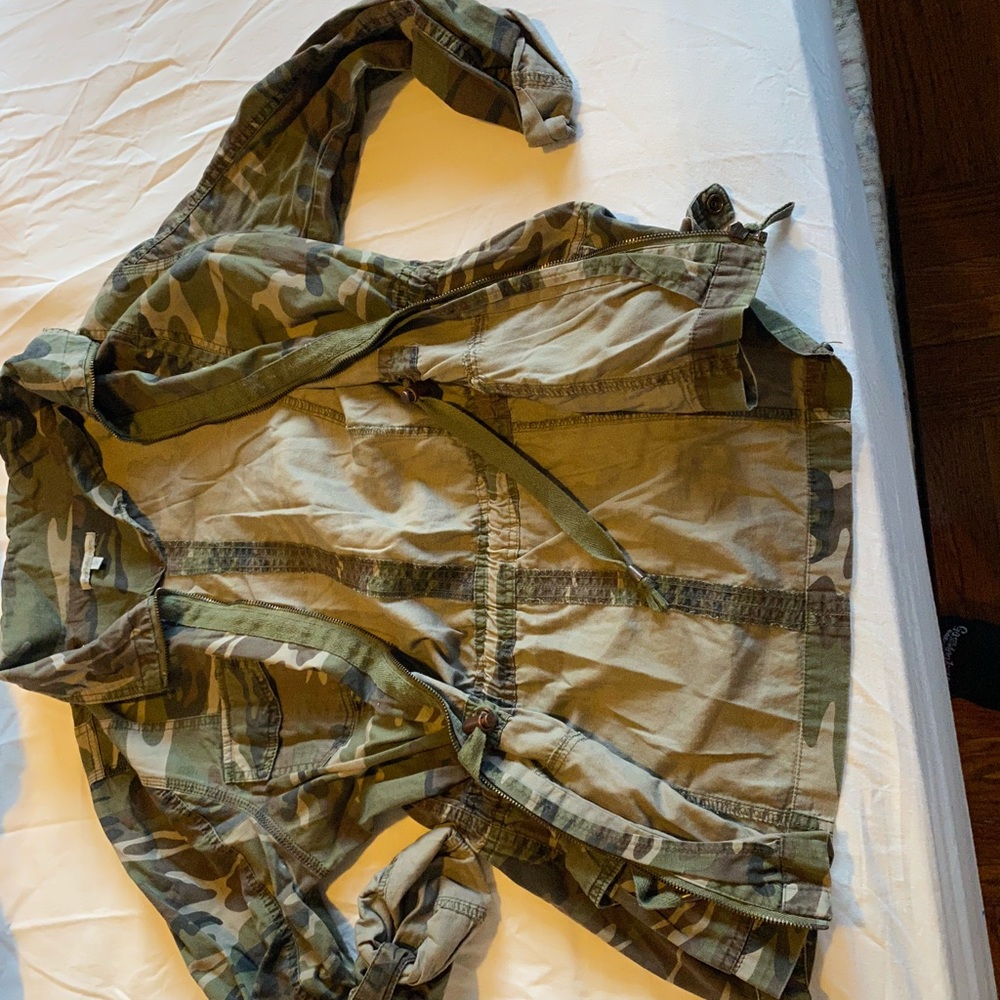 Camo Lightweight Green  Charlotte Russe Jacket No Lining I - Picture 9 of 12